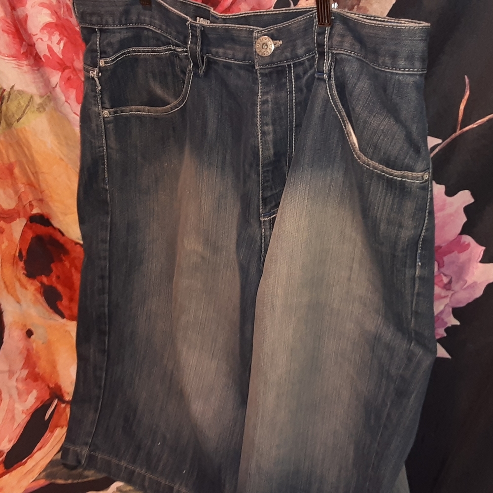 South pole OG set trippin capris/shorts